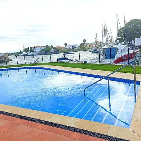 En Vistas Al Canal Apartment Roses